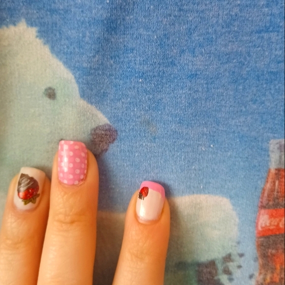 Coca-Cola Polar Bear Long Sleeve - Picture 4 of 5